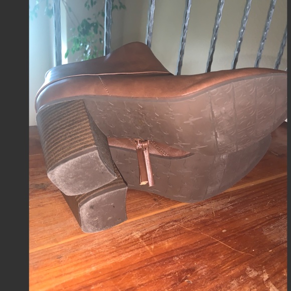 BC Footwear Brown Booties Women's Size 8.5 - Picture 8 of 9